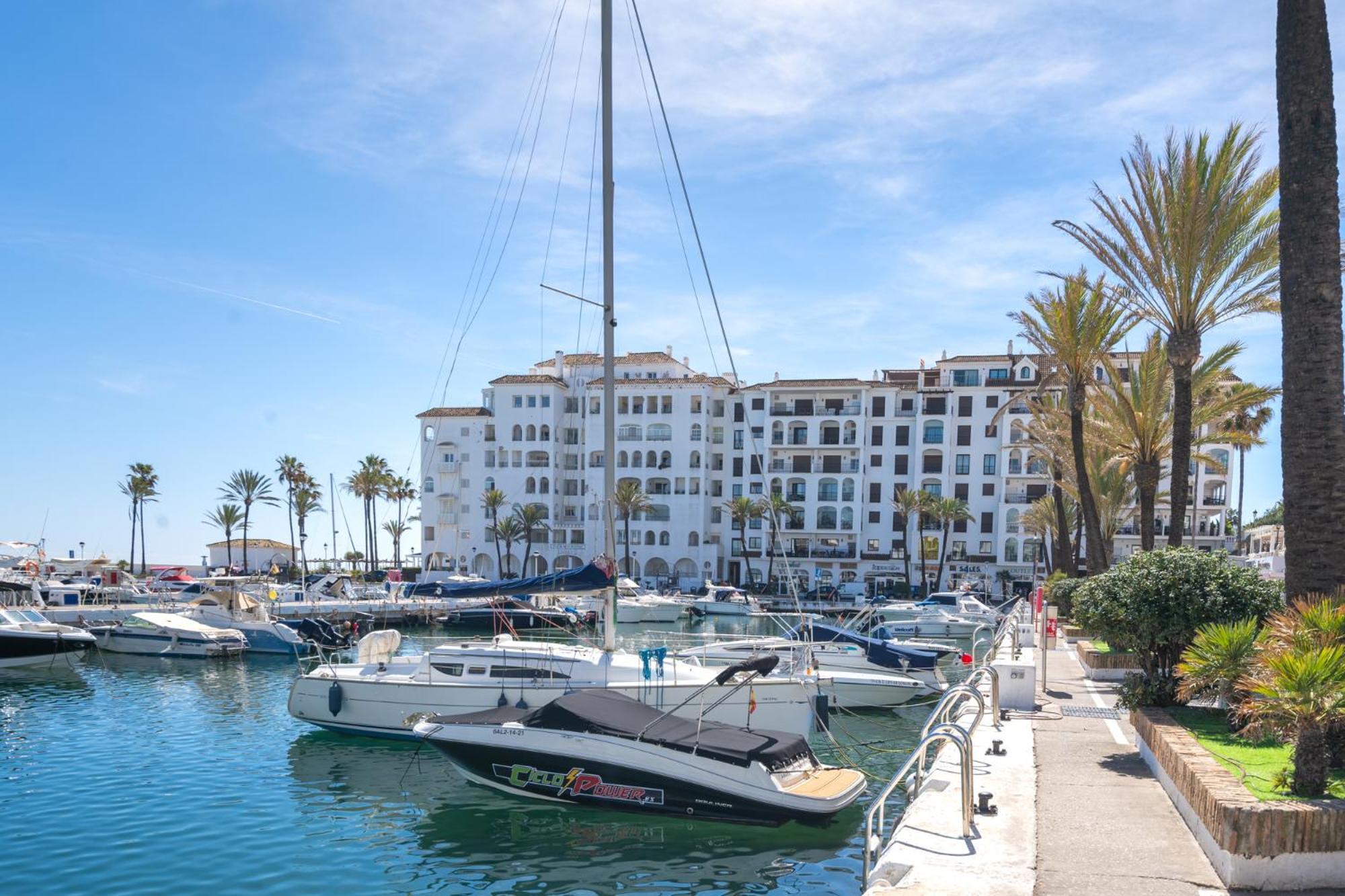 9 Penthouse With Amazing Sea Views, Close To Golf Manilva Duquesa Esterno foto